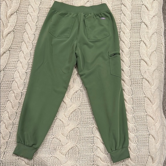 Figs Green Zamora Jogger Scrub Pants - Picture 3 of 3